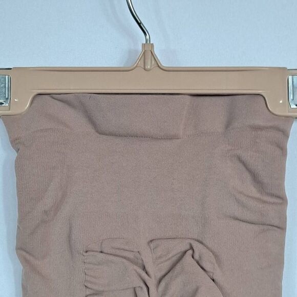 Skims Sculpting shapewear bottom Nwot - Picture 6 of 8